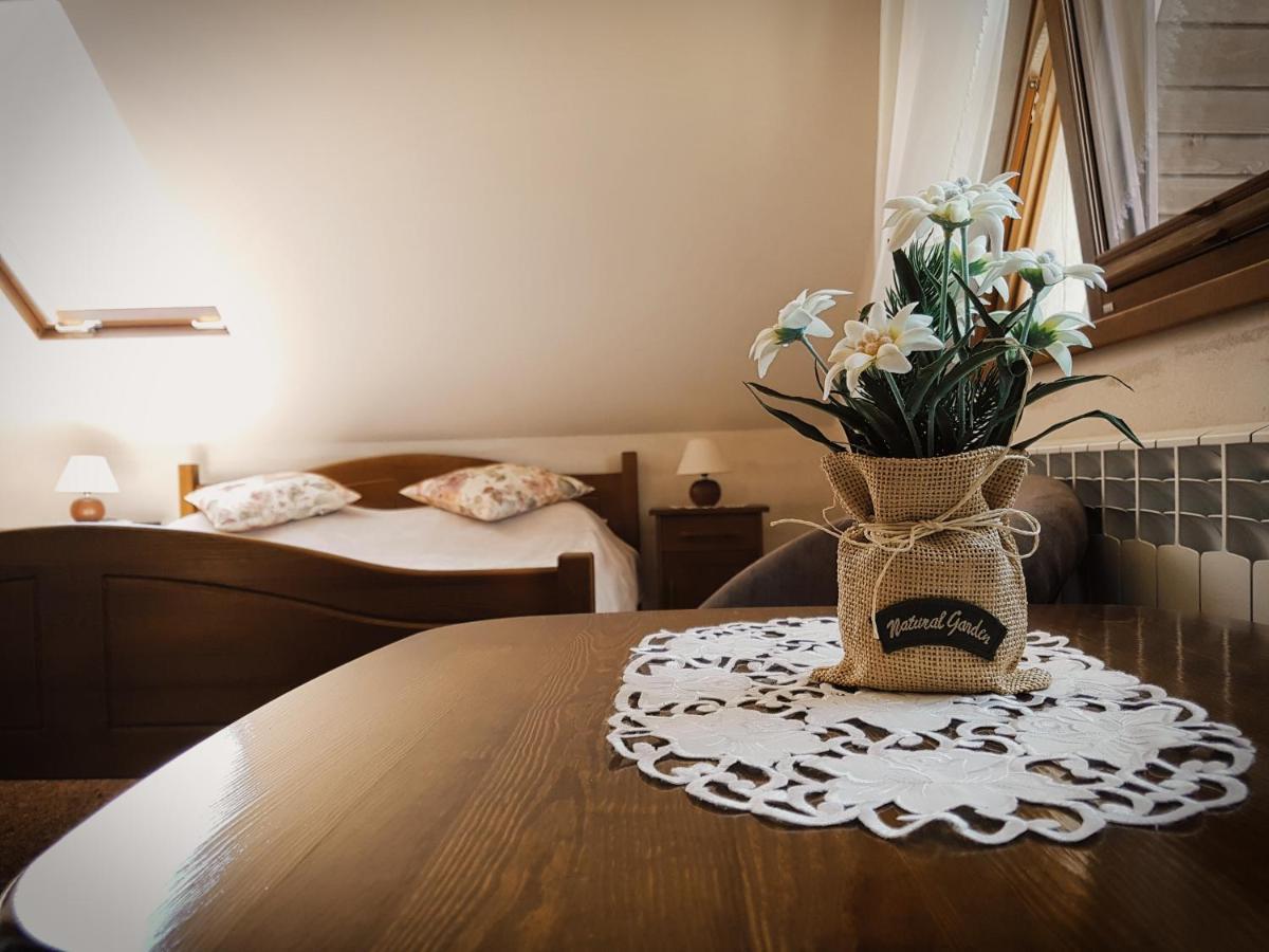 Dw Basia Pokoje I Apartament Bialka Tatrzanska Bagian luar foto